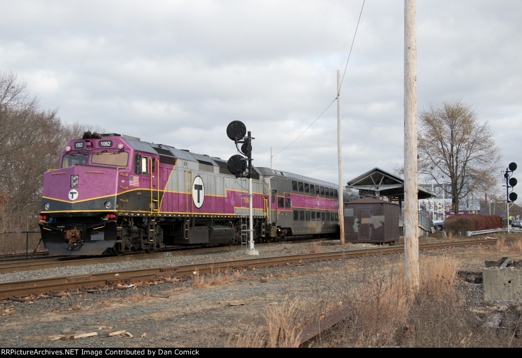 MBTA 1062 at Framingham